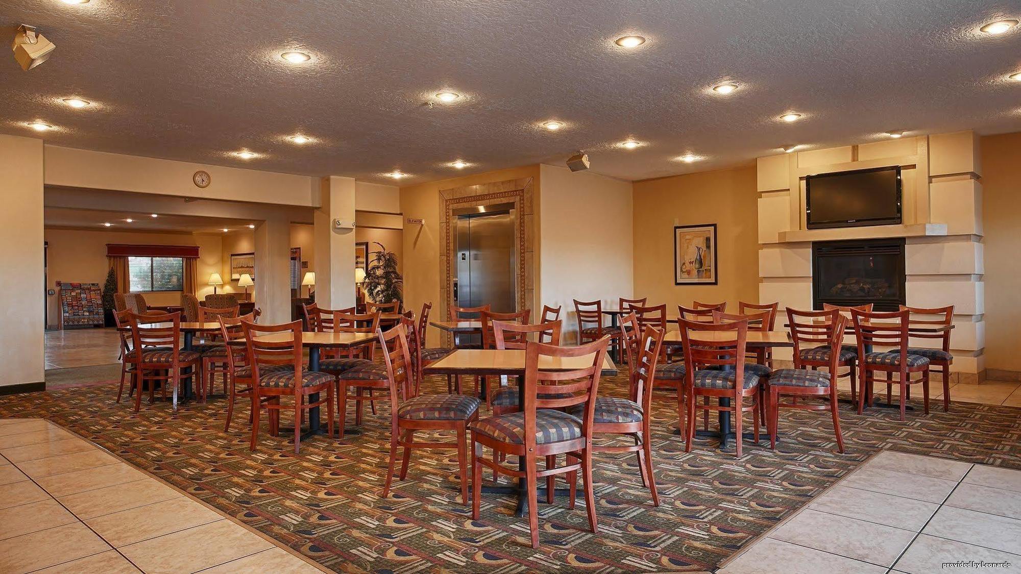 Best Western Plus Eagleridge Inn & Suites Pueblo Exterior photo