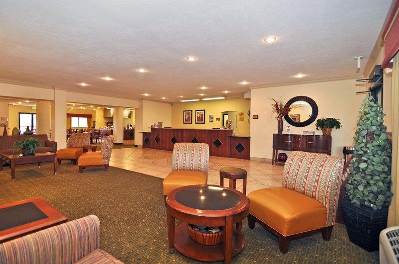 Best Western Plus Eagleridge Inn & Suites Pueblo Interior photo
